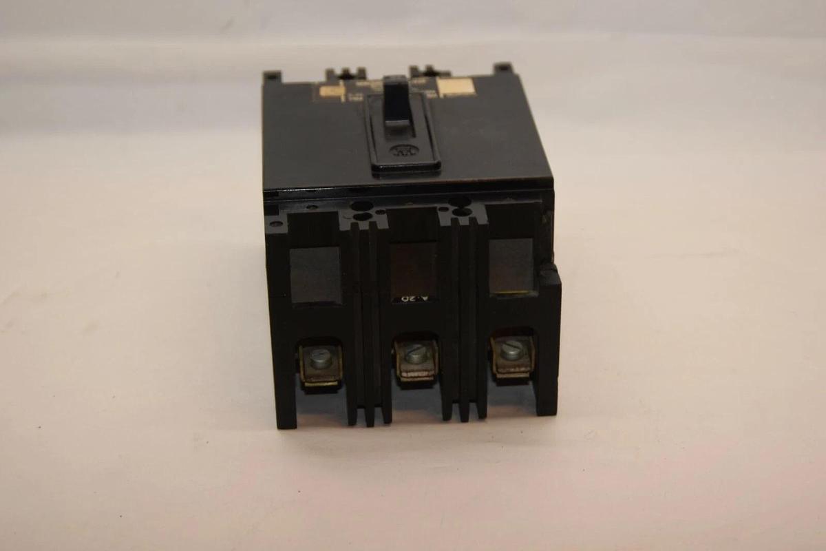 Used WESTINGHOUSE EHB3020L 20A 20 Amp A 3P 480Vac Circuit Breaker