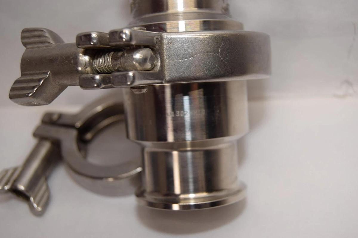 Used U1302-M10 , 1324 1" Sanitary Check Valve