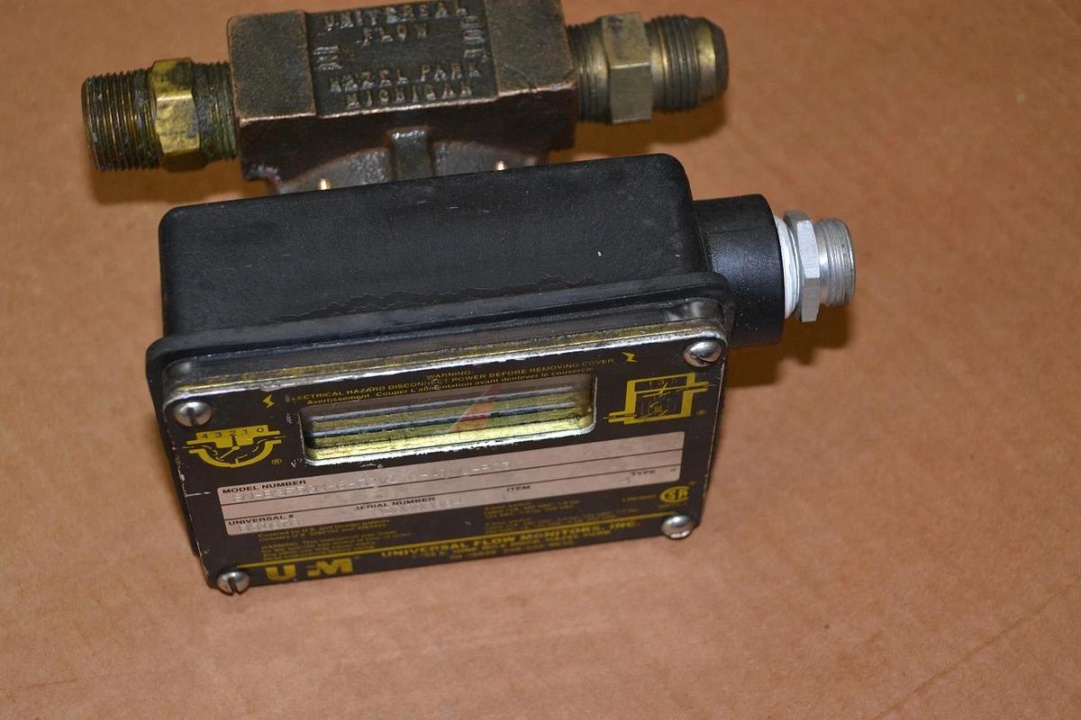 Used UFM Universal Flow Monitors Flow Meter B51678 SN-BSF5GM-6-32V1.0A1WU-PC3