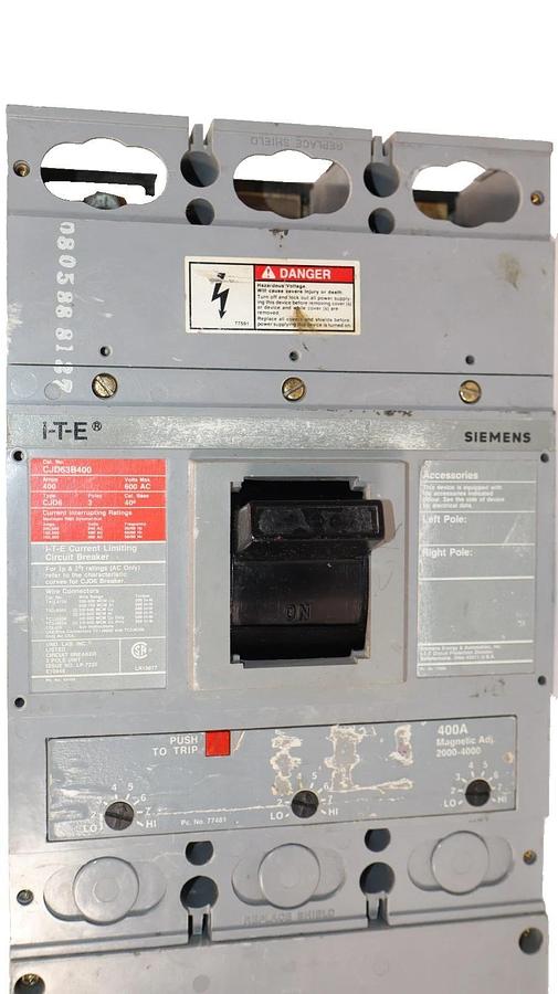 Used Siemens I-T-E Sentron Circuit Breaker CJD63B400 400A 400 Amp 3p w/ 400A Adj Trip