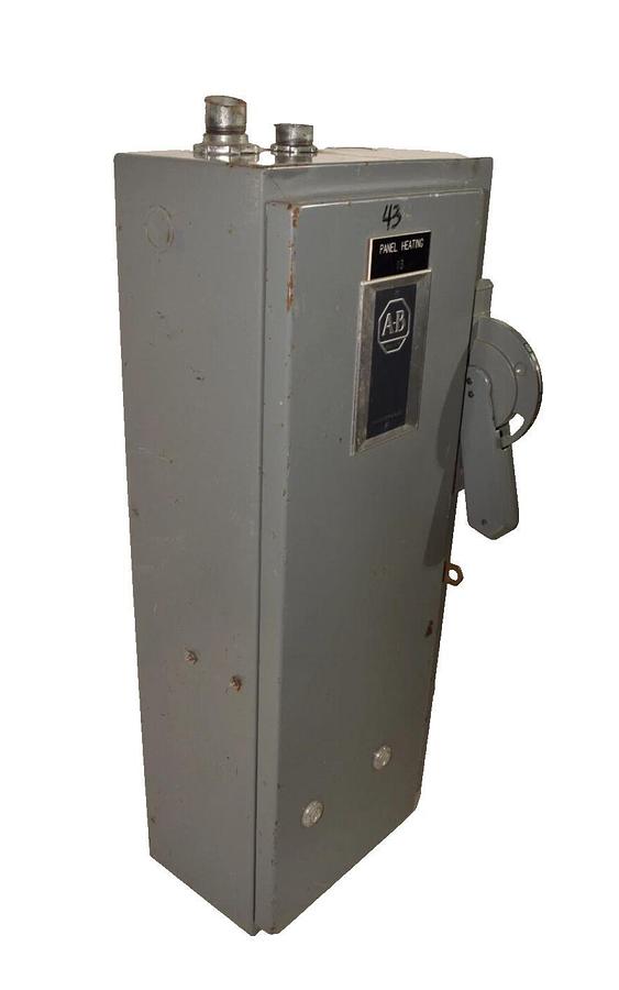 Used ALLEN BRADLEY Combination Starter 712-BAB242 Size Sz 1 Ser N X-343858 200/230v