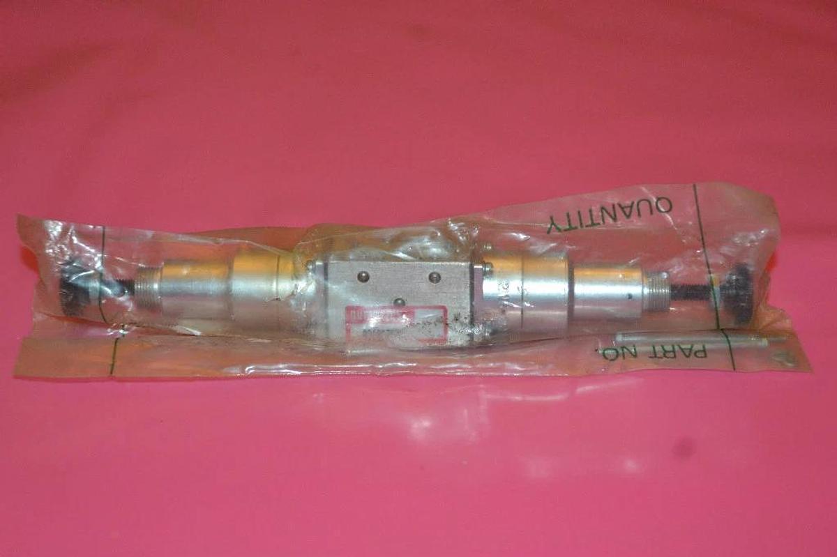 Numatics Valve 031RD7000 031RD700O NEW