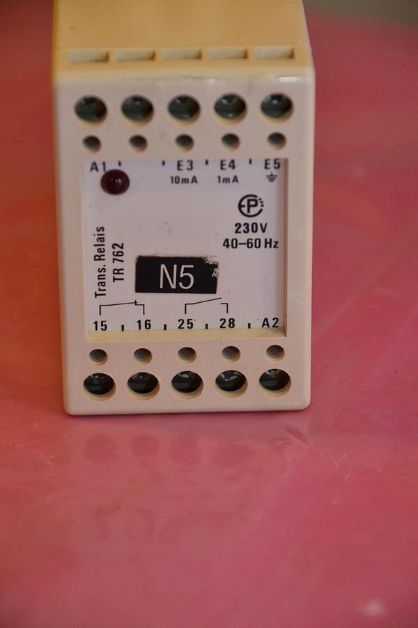 Used TRANS RELAIS TR 762 TR-762 TR762 230 V 230V 40-60 Hz