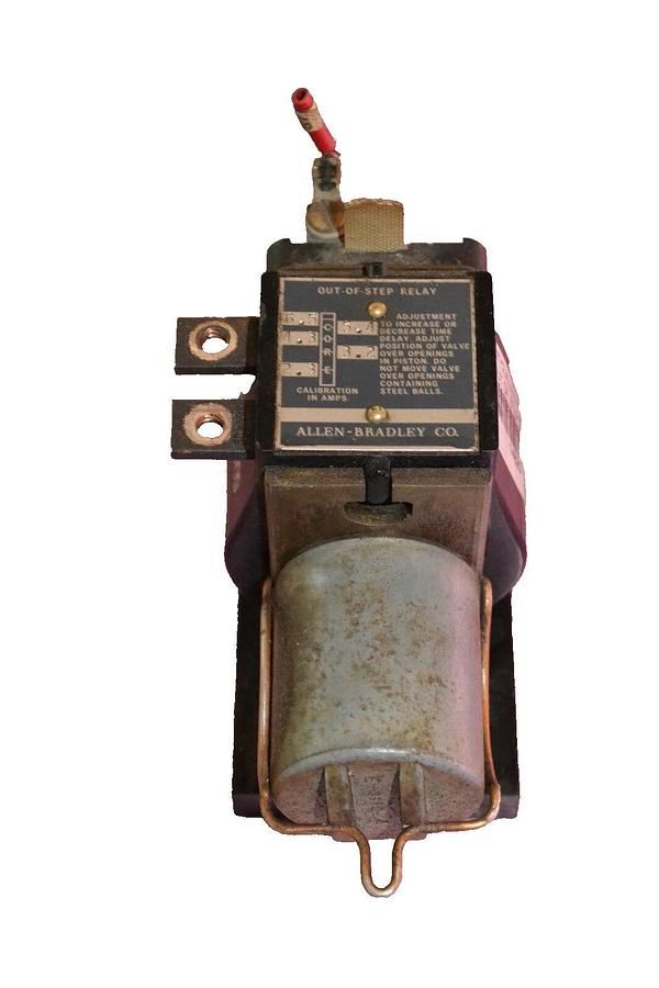 Used ALLEN BRADLEY AB OUT OF STEP RELAY OUT-OF-STEP RELAY 6.5 5.4 4.3 3.2 2.3  Amp A