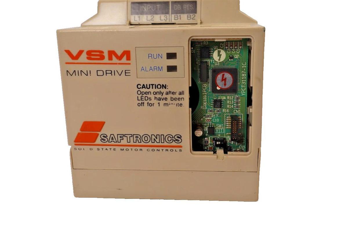 Used Saftronics VSM Mini Drive CIMR-XCBU20P7 1.9kva 3Ph 200-230Vac 5.5A *no keypad*