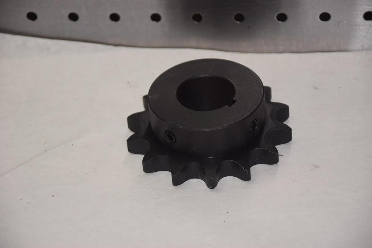 AMEC 60BS14H-1-1/4 1-1/4" BORE 14 TEETH SPROCKET NEW