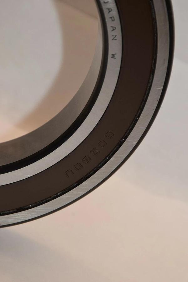 (NEW) NSK 6026 60260U 130MM ID 200MM OD 33MM Width Deep Groove Ball Bearing