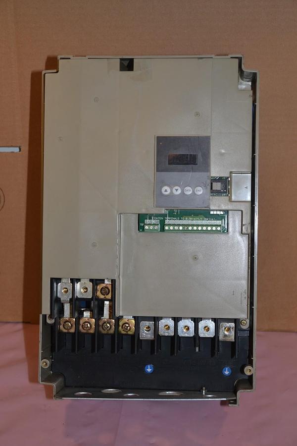 Used TELEMECANIQUE SQUARE D DRIVE ATV18D23N4 20 HP 15 KW 3 PH 460 V 60 A