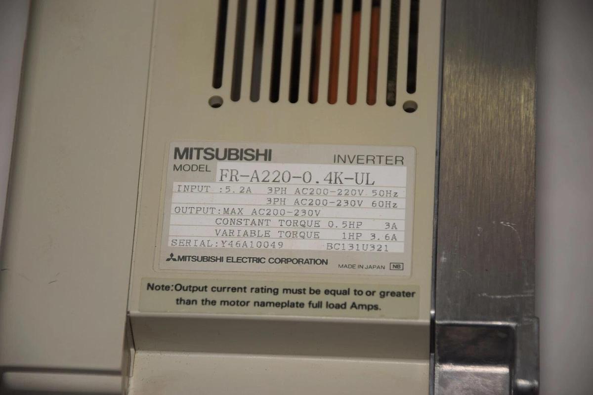 Used Mitsubishi Freqrol A-200 Inverter FR-A220-0.4K-TF2 FR-A220-0.4K-UL FRA22004KTF