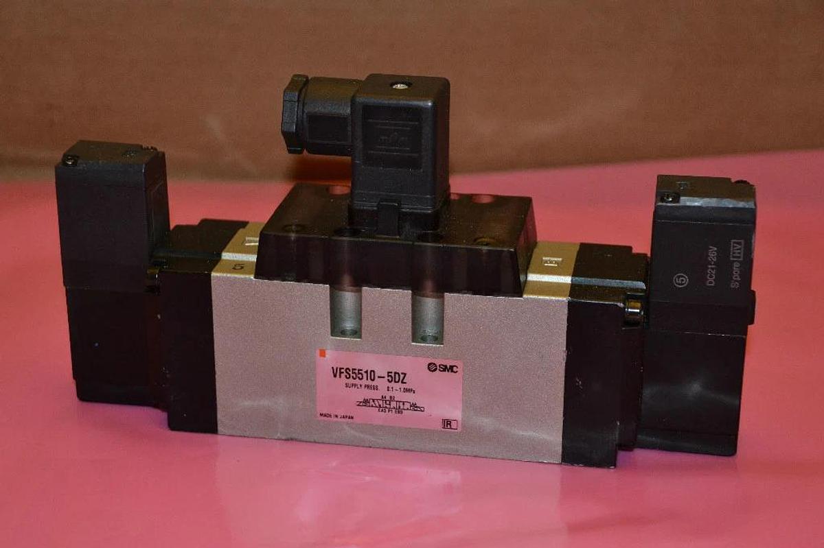 SMC Valve VFS5510-5DZ  VFS55105DZ VFS5510 5DZ .1-1.0MPa NEW