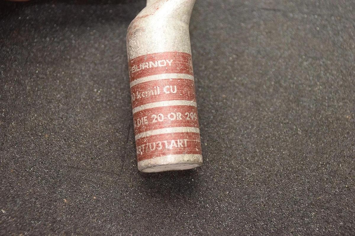 Burndy Terminal, 4/0 U34RT/U31ART, U34RT, 500kcmil CU, die 20, wire cable end