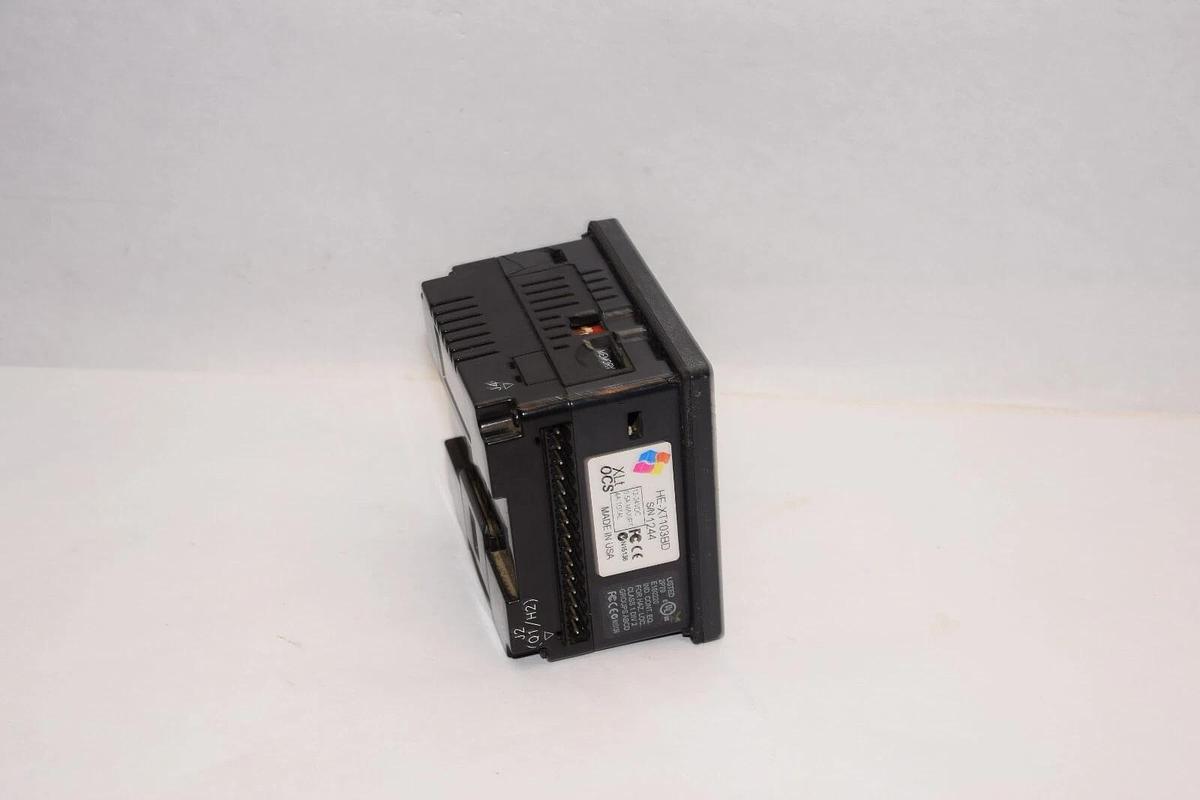 Used HORNER AUTOMATION HE-XT103BD 12-24Vd 0.5A Operator Interface