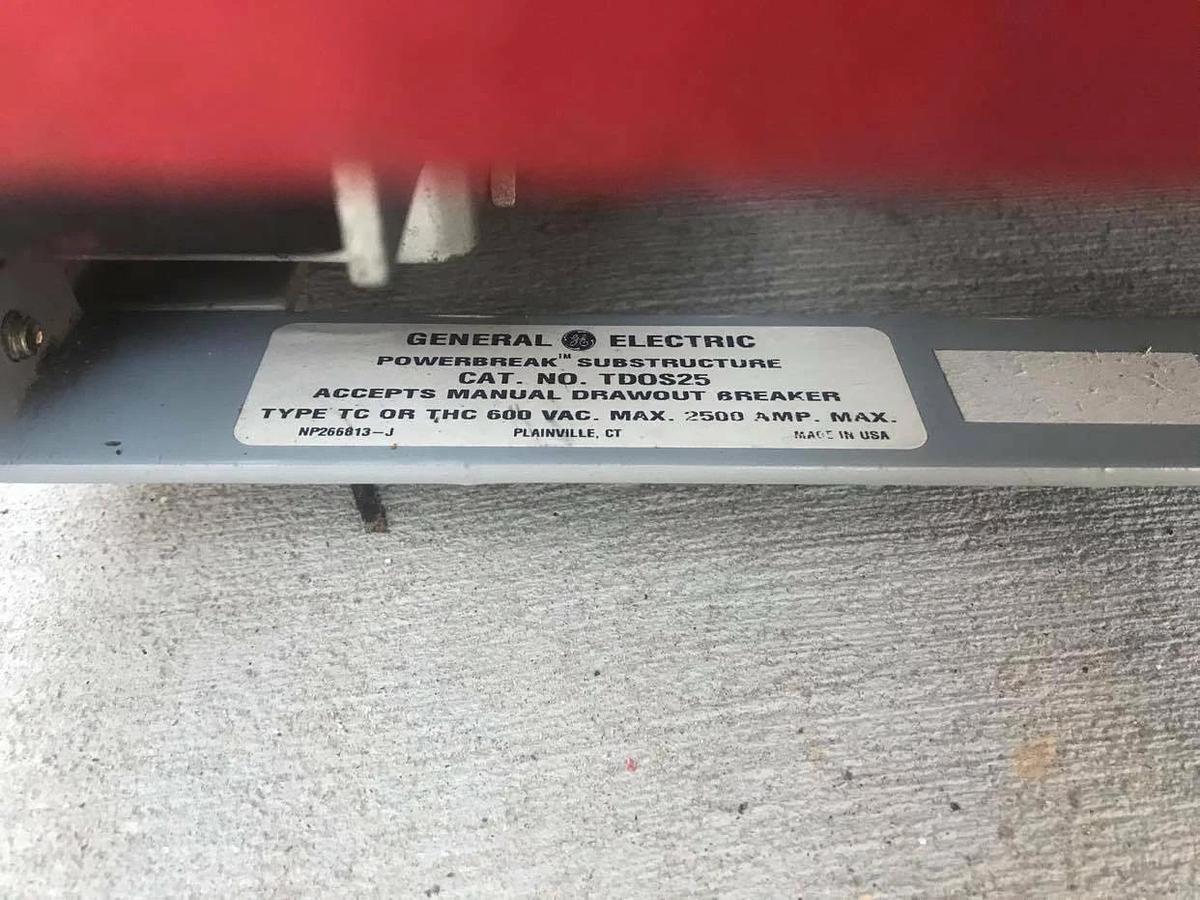 Used GE StaticTransfer Switch 10300309 PowerBreak Substructure TDOS25 2500A TD0S25