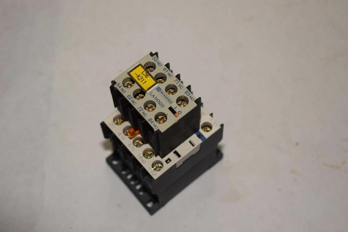 Used SQUARE D / TELEMECANIQUE LP1K09 10BD3 20A 600V CONTACTOR WITH LA1KN22 CONTACT