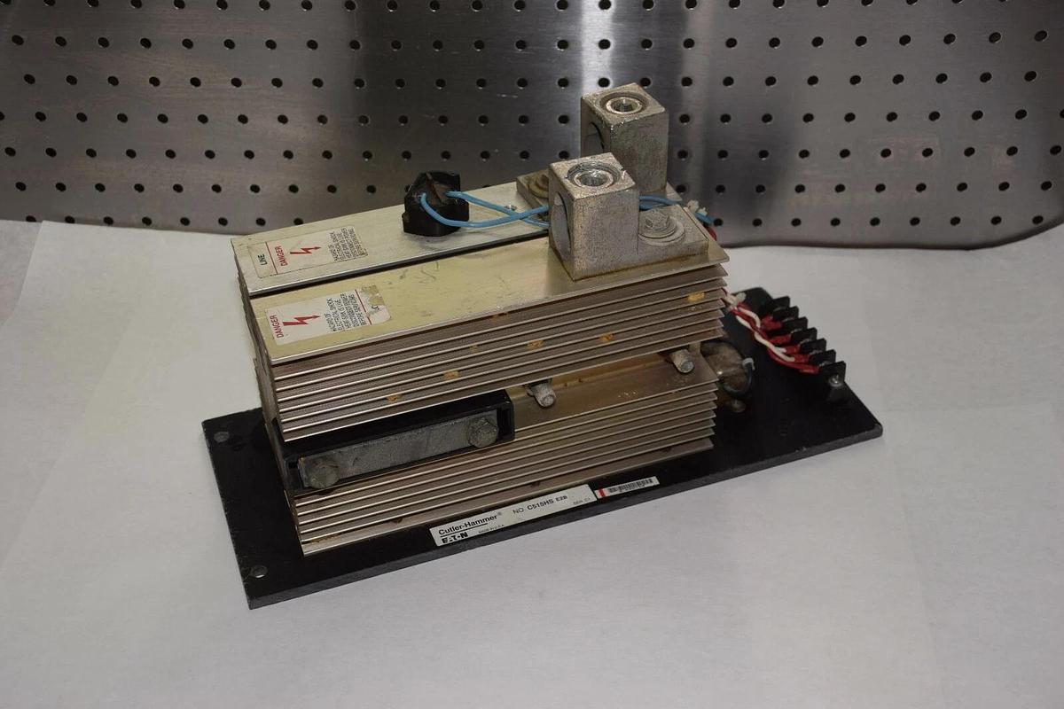 Used Cutler-hammer Eaton C515HSE2 Power Pole  C515HSE2B C515HS E2B 34-1410 size E