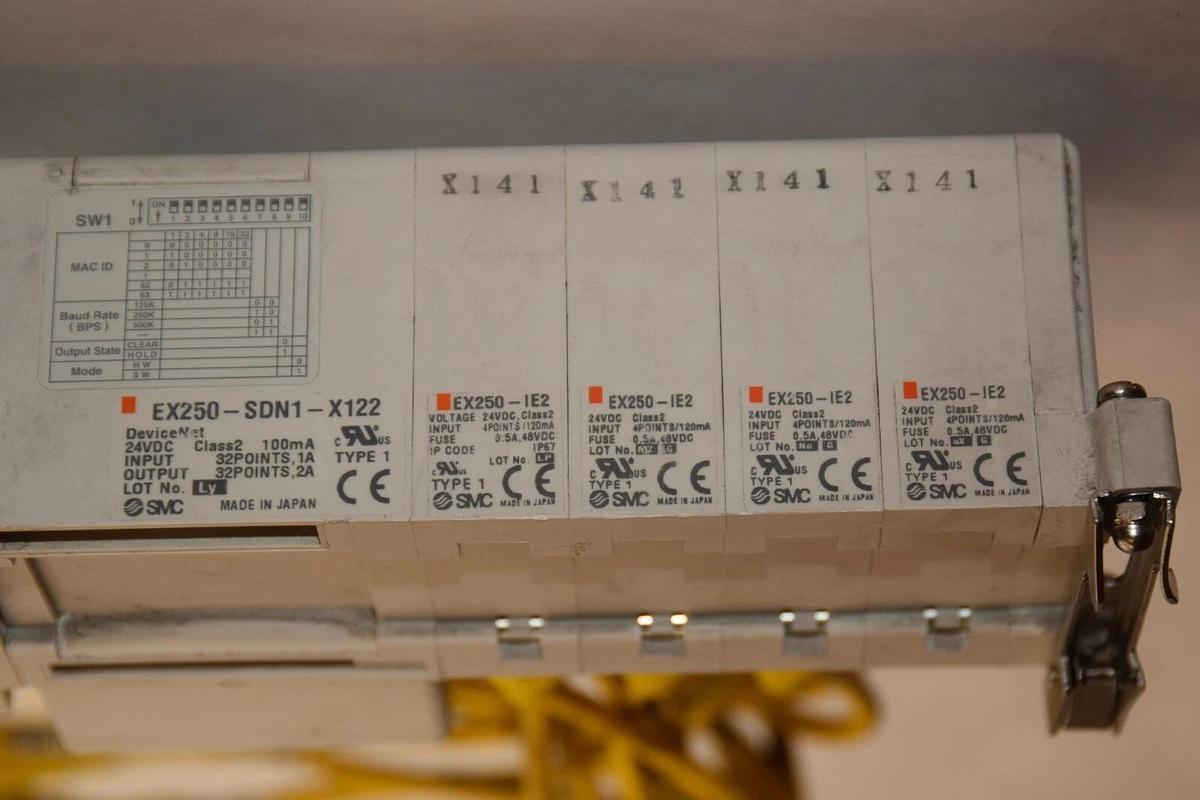Used SMC EX250-SDN1-X122 Device Net 11 Slot EX250 Serial Interface Unit