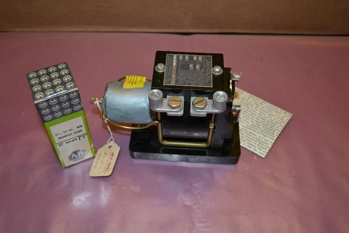Allen Bradley Overload Relay 810-A09AR 810 A09AR 810A094R 600V 600 V NEW