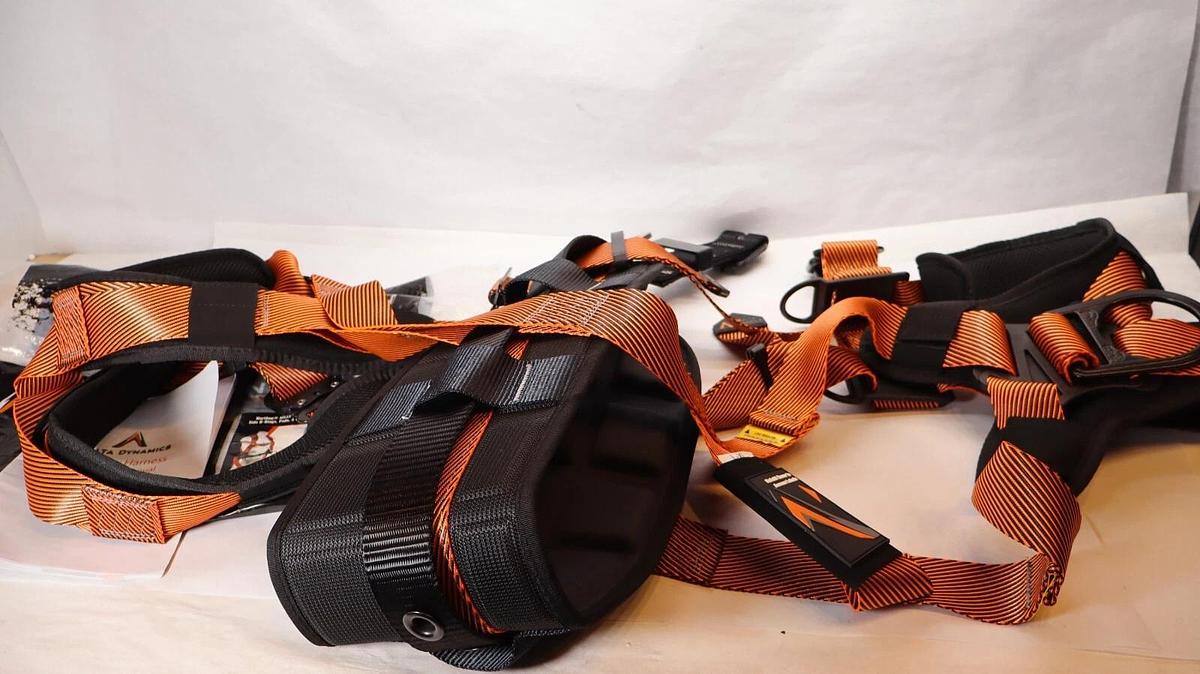 (NEW) MALTA DYNAMICS / WARTHOG B2202 Full Body Harness Size L-XL