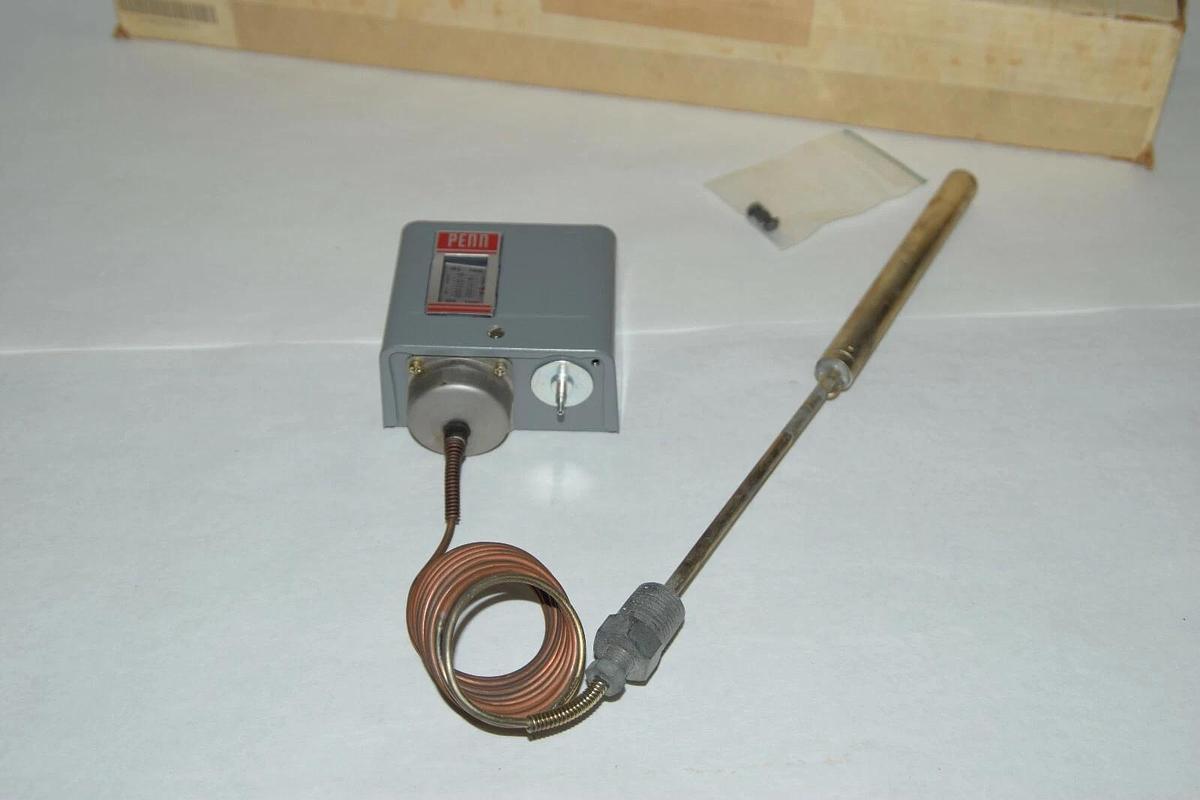 (NEW) JOHNSON CONTROLS A40EA-4C A40EA4C Pneumatic Temperature Control