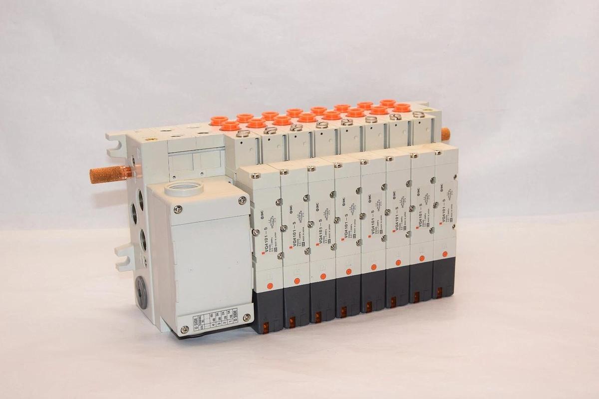 (NEW) SMC VQ4-J1G13 VQ4J1G13 4/5 Port Solenoid Valve