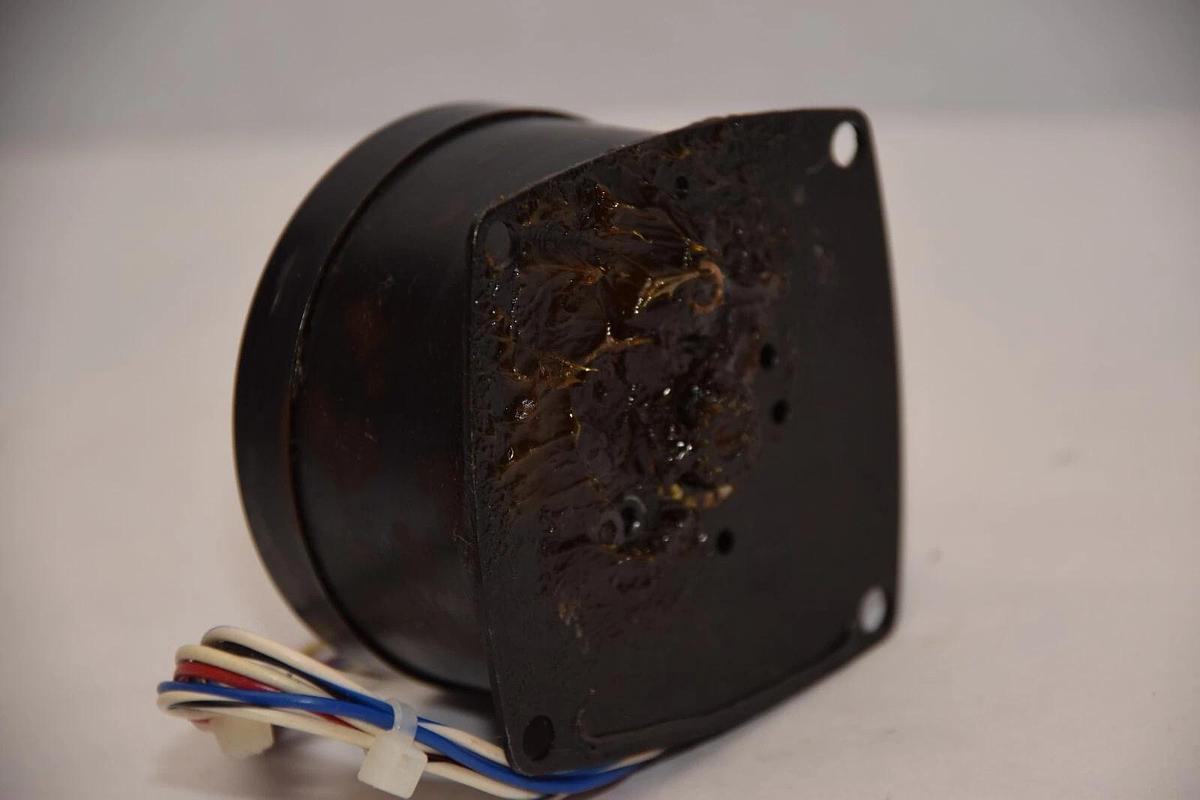 (NEW) HURST / NIDEC MOTOR CORP. PBS , 3208-009 12Vdc 8.5W Gear Motor