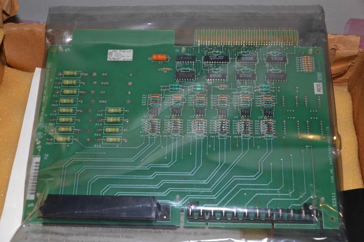 GE FANUC CIRCUIT BOARD CARD IC600 BF810K IC600BF810K 115V 115 V NEW