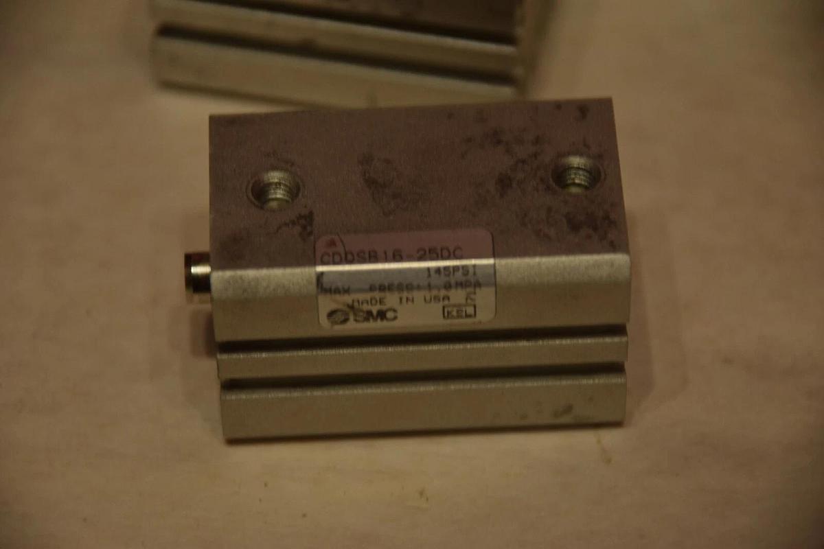 Used (LOT OF 3) SMC CDQSB16-25DC CDQSB1625DC 145psi 1.0MPa COMPACT CYLINDER