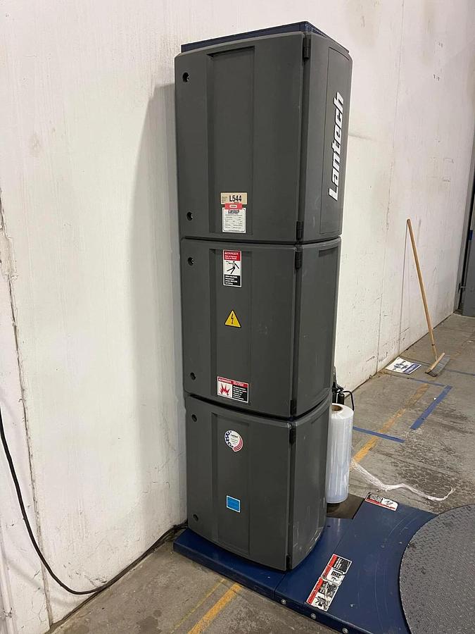 Used *JUST SERVICED* Lantech Q-300 115V Shrink Wrap Machine Semi Auto Stretch Wrapper