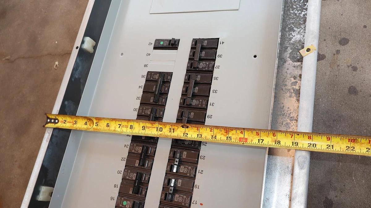 Used General Electric GE ASeries 400A Panelboard Panel AQF3424JBX 208y/120v 3ph 4w 42