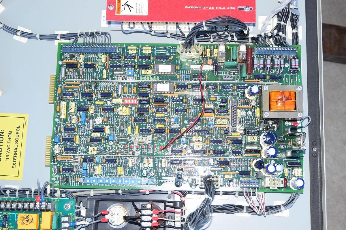 Used Westinghouse Accutrol 200 Adjustable Frequency Control A2T152B-10117 15hp 460v