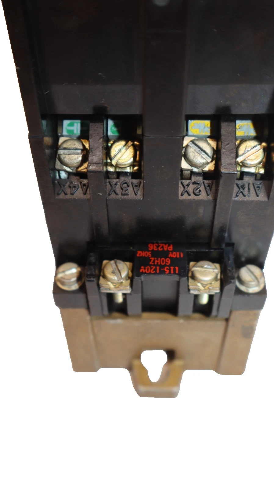 Used Allen Bradley Relay 700-PLLA1 Mechanical Latch Unit 700-P400A1 60A Coil: 120V