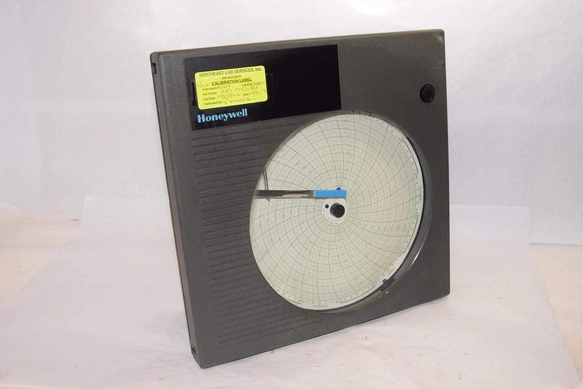 Used HONEYWELL DR4200GP2-00-GG0U000 , DR4200 120Vac 10Va Chart Recorder