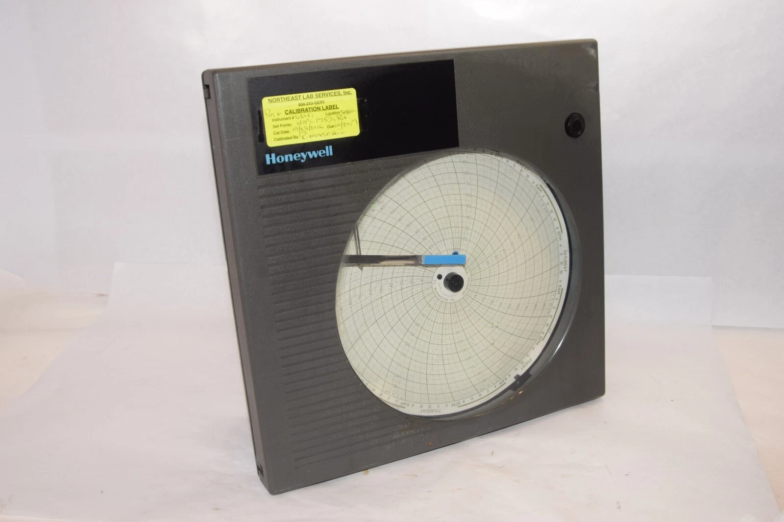 Used HONEYWELL DR4200GP2-00-GG0U000 , DR4200 120Vac 10Va Chart Recorder