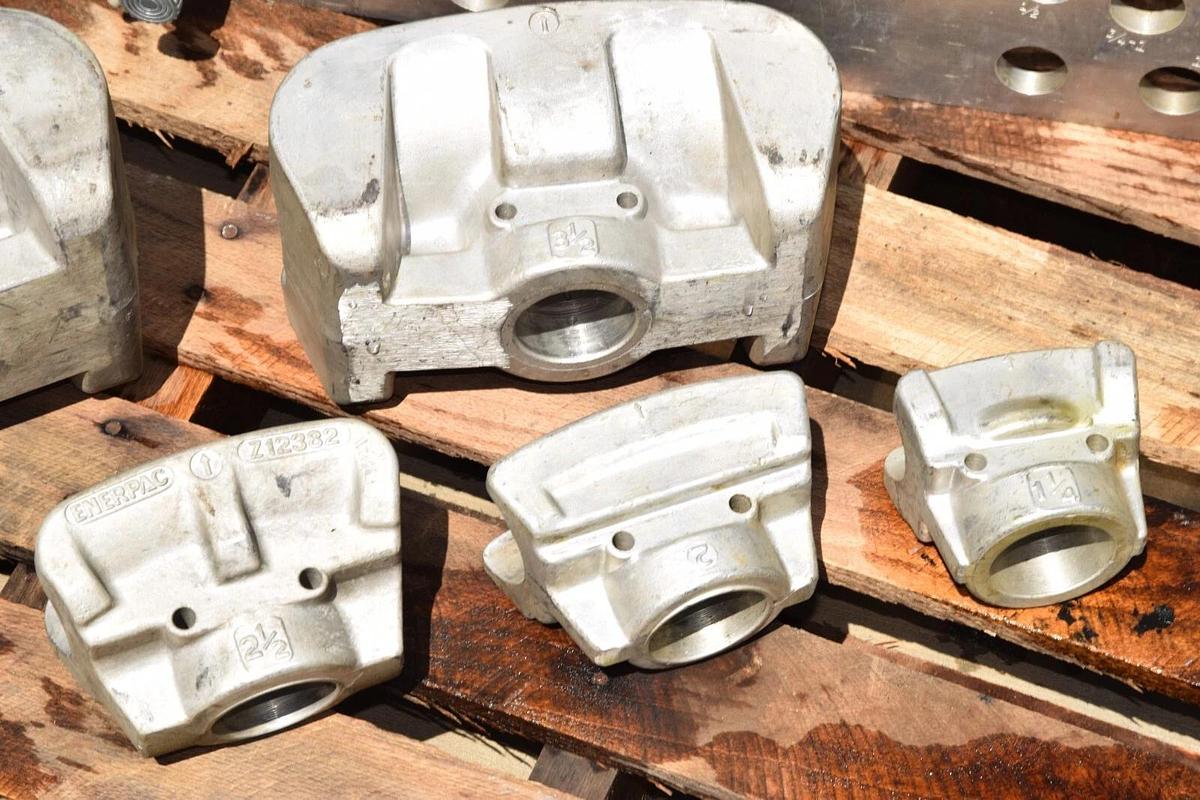 Used Enerpac Bender 1/2" - 4" 1/2-4" with attachments