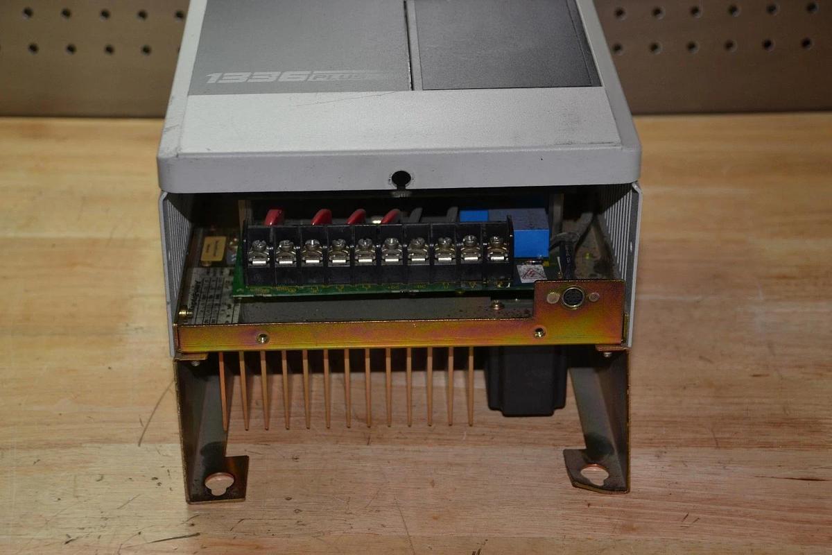 Used ALLEN BRADLEY 1336S-BRF30-AA-EN4-L5 4.2/5.1 KVA SERIES D 1336 PLUS DRIVE