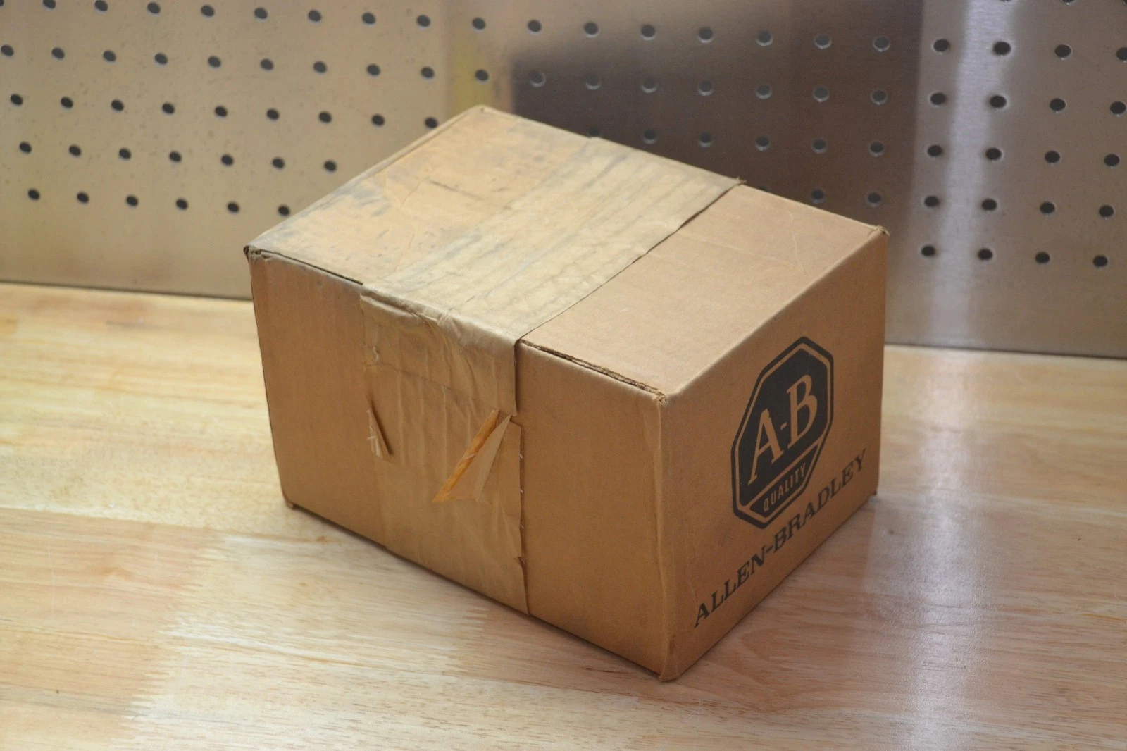 Used Allen Bradley Overload Relay 810-A03C 810 A03C 810A03C ser B NEW sealed box