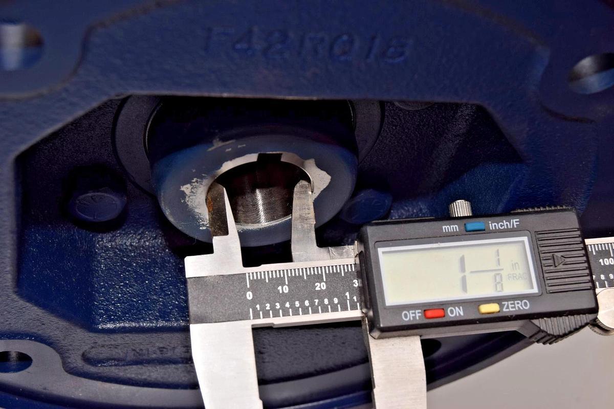 IronMan Ohio Gearbox Worm Speed Reducer W8420304.00 BMQ842-15-180-R 15:1 NOS