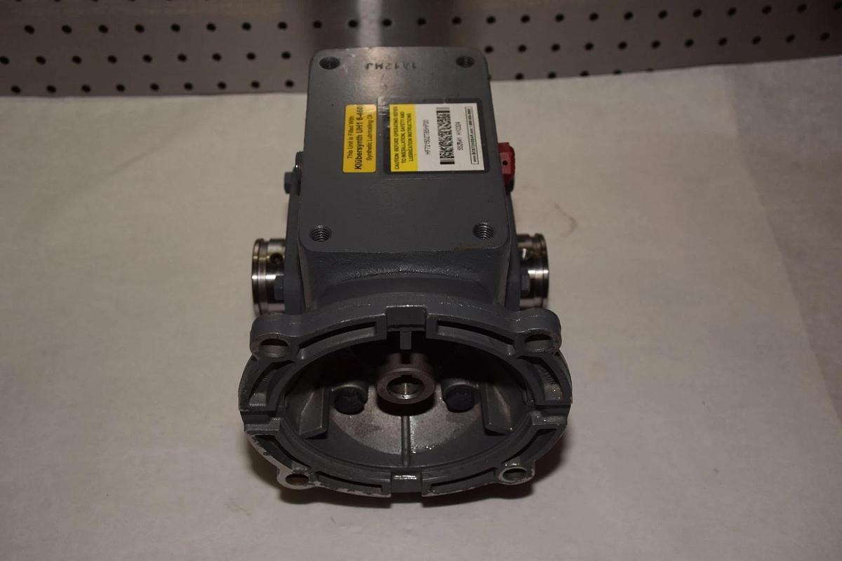 BOSTON GEAR HF72150ZTB5HP20 0.66 HP GEAR REDUCER RATIO 50 NEW