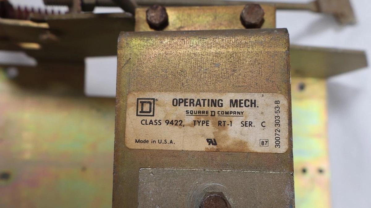 Used SQUARE D Circuit Breaker Operating Mechanism 9422 RT-1 9422-RT1 Ser C