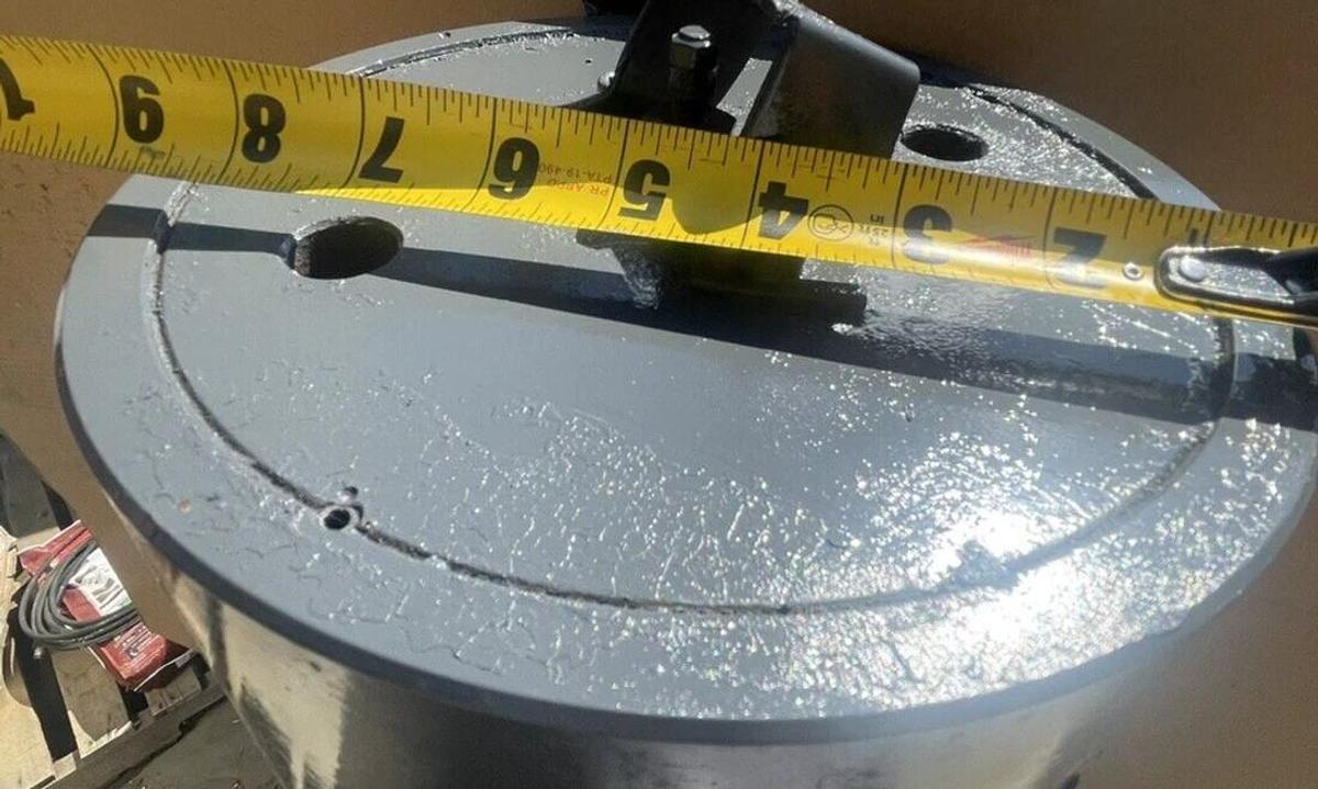 Used Large industrial hyd. Accumulator, Hydraulic Accumulators, 55" x 9"