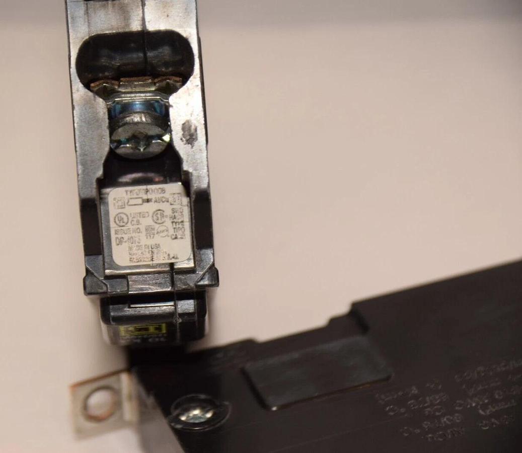 (Lot of 2) Square D Breaker HACR QOB 20A 20 Amp DP-4075 1 pole 1p 120/240v NEW