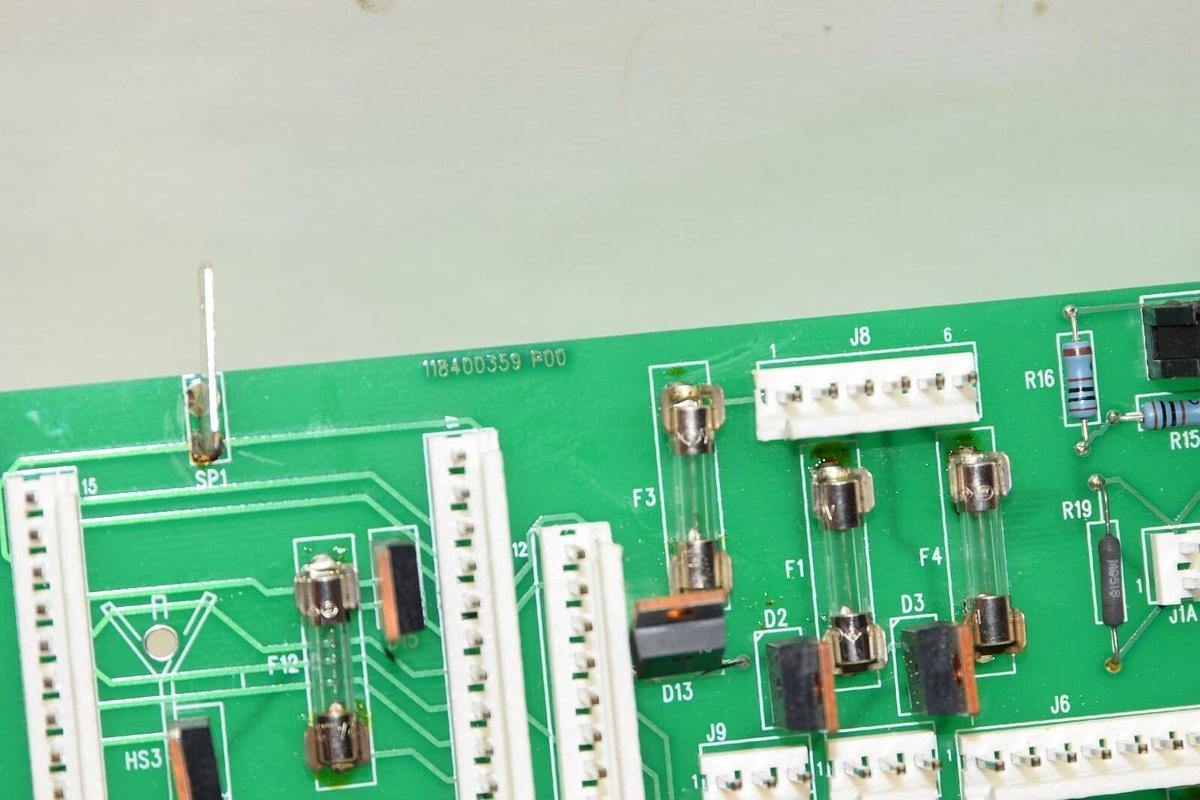 (NEW) EATON 118400359 P00 Circuit Board Card
