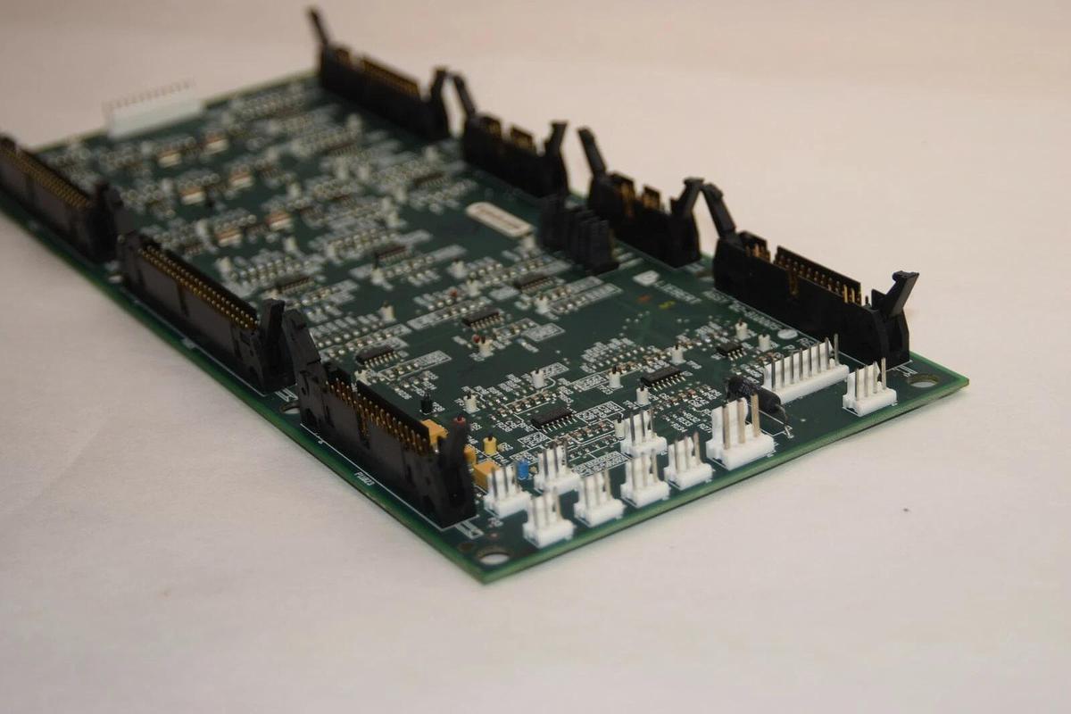 (NEW) EMERSON / LIEBERT 02-810005-11 02-810005-11D Circuit Board