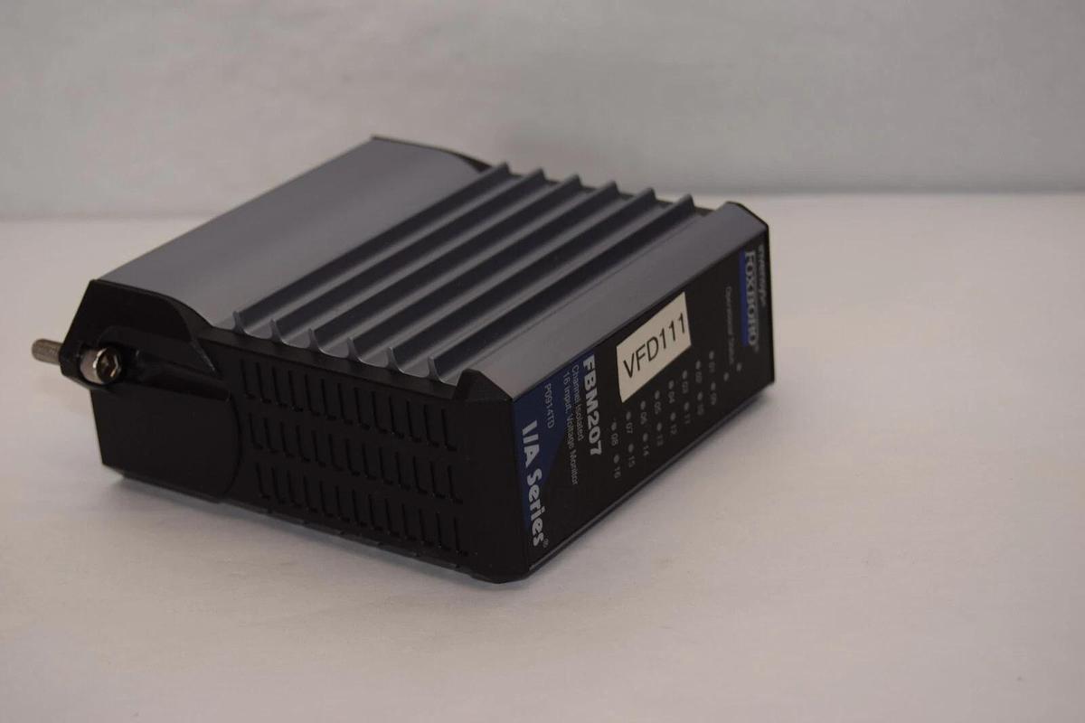 Used FOXBORO INVENSYS I/A Series Ch Isolated 16 Input Voltage Monitor FBM207 P0914TD