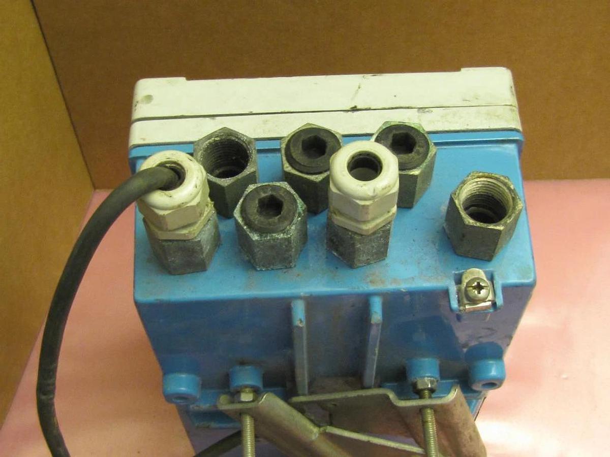 Used ENDRESS+HAUSER MYCOM S MYCOMS 100-230 VAC