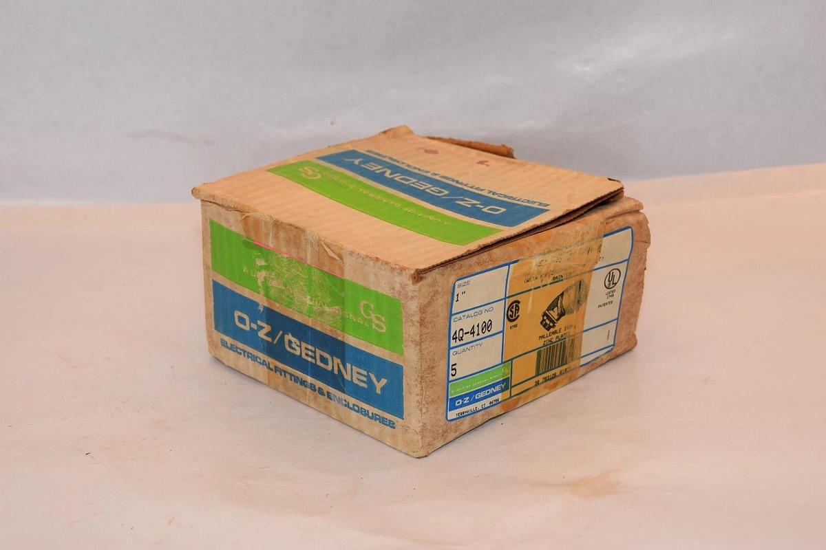 (NEW - Box of 5) O-Z/GEDNEY 4Q-4100 4Q4100 1" 45 deg Liquid Tight Connector
