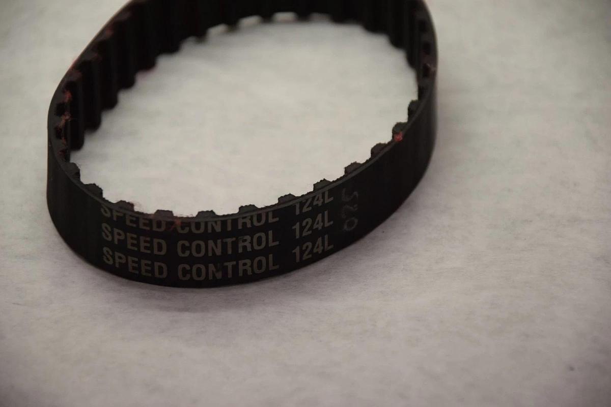 SPEED CONTROL TIMING BELT 124L 28673318 104 16808 *USA* (NEW)