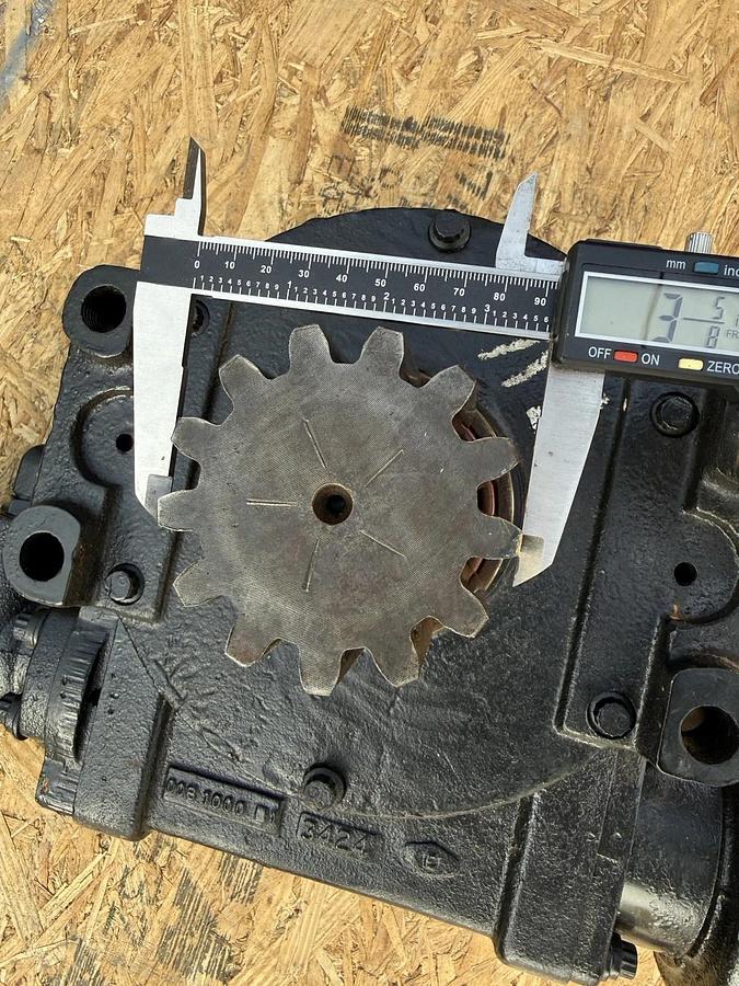 Used Altec Gear Products Worm Gear Box Gearbox 008-000125-1  008-50077 RE1208020F