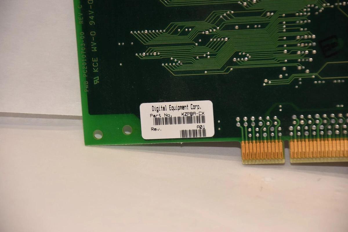 Used QLOGIC / DIGITAL EQUIPMENT CORP. PC201043-11 , KZPBR-CX Controller Board Card
