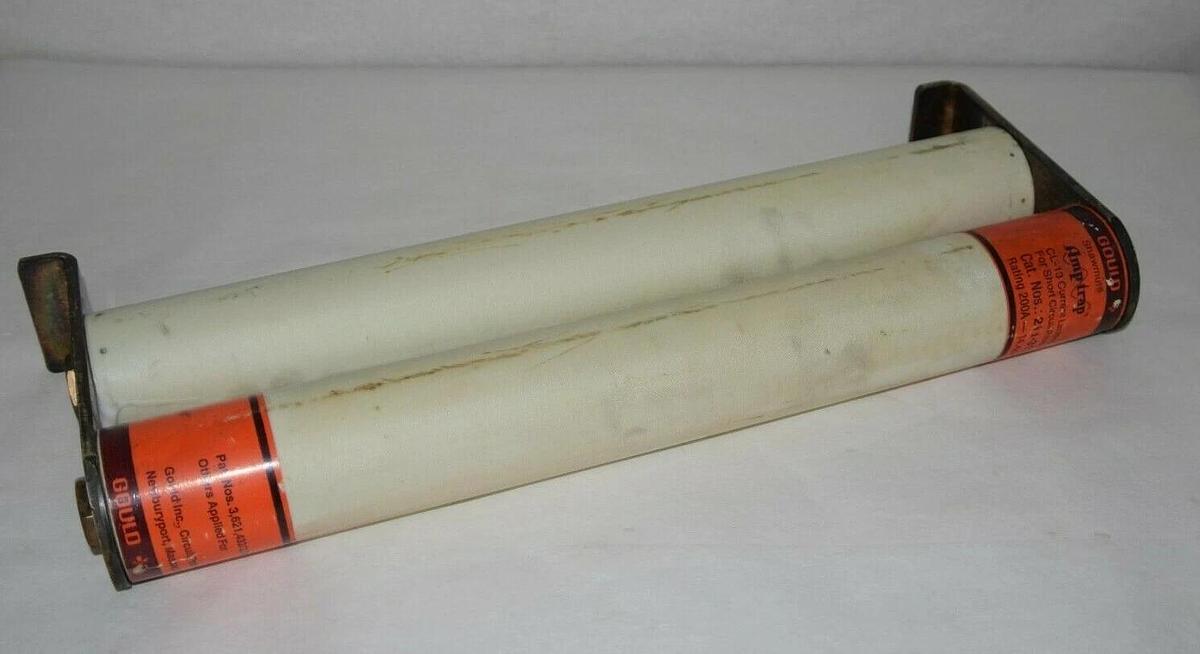 (NEW) GOULD 211-313-979 211313979 200A Amp-Trap Current Limiting Back-Up Fuse